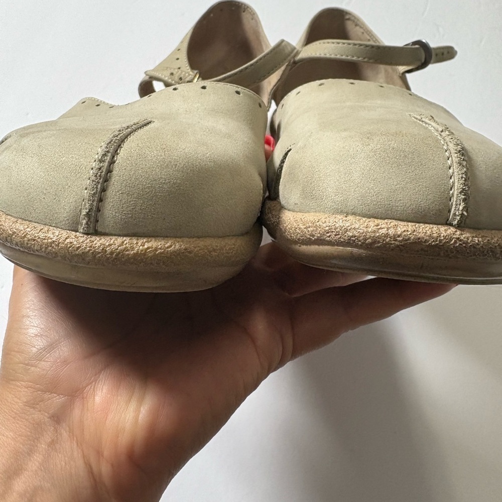 Dansko Mary Janes in Taupe Mushroom Color. Nubuck Leather, Rubber Sole. 9.5-10‎ - Picture 3 of 14